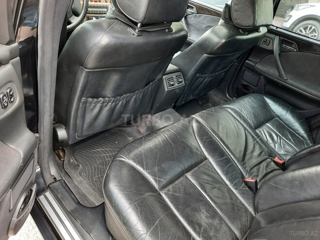Mercedes E 240 1998, 328,000 km - 2.4 l - Sumqayıt