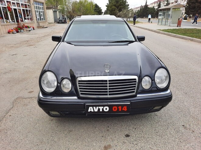 Mercedes E 240 1998, 328,000 km - 2.4 l - Sumqayıt