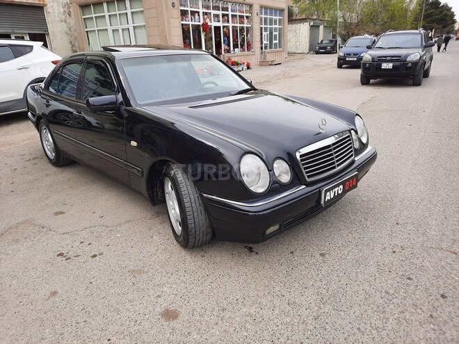 Mercedes E 240 1998, 328,000 km - 2.4 l - Sumqayıt