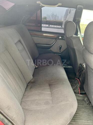 Mercedes E 200 1991, 240,000 km - 2.0 l - Bakı