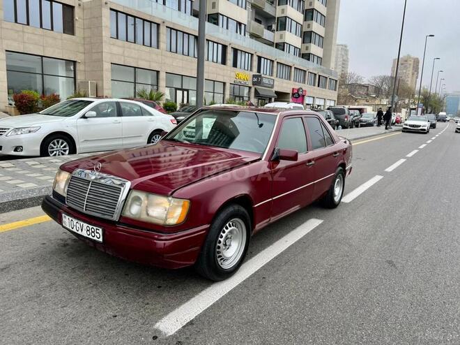 Mercedes E 200 1991, 240,000 km - 2.0 l - Bakı