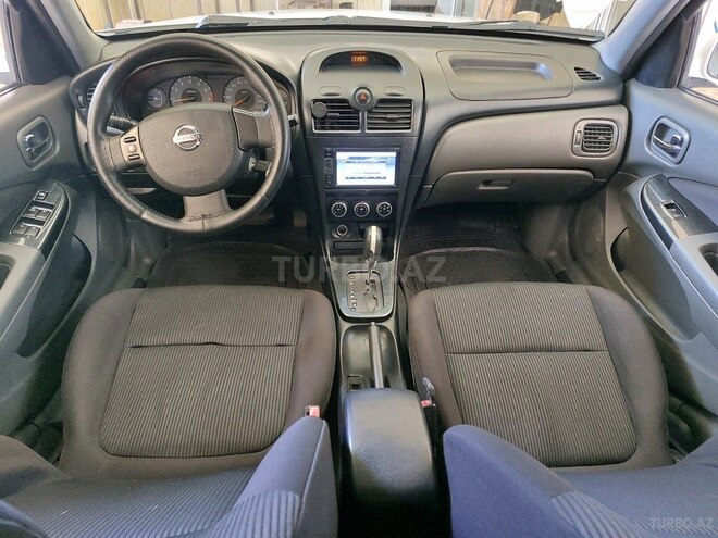 Nissan Sunny 2011, 268,000 km - 1.6 l - Bakı