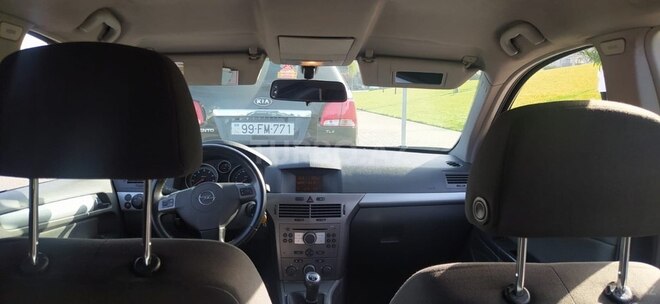 Opel Astra 2005, 286,000 km - 1.4 l - Bakı