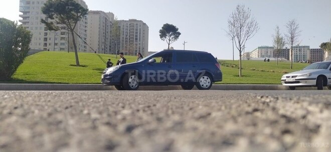 Opel Astra 2005, 286,000 km - 1.4 l - Bakı