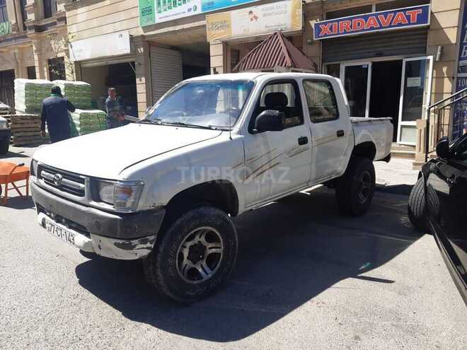 Toyota Hilux 2000, 350,000 km - 2.8 l - Bakı