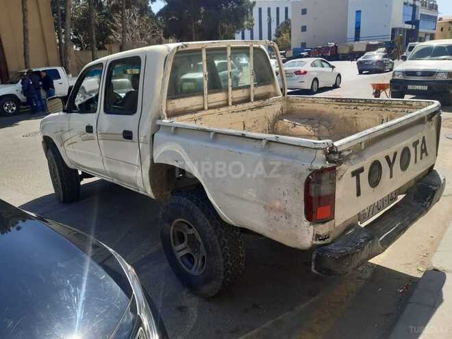 Toyota Hilux 2000, 350,000 km - 2.8 l - Bakı