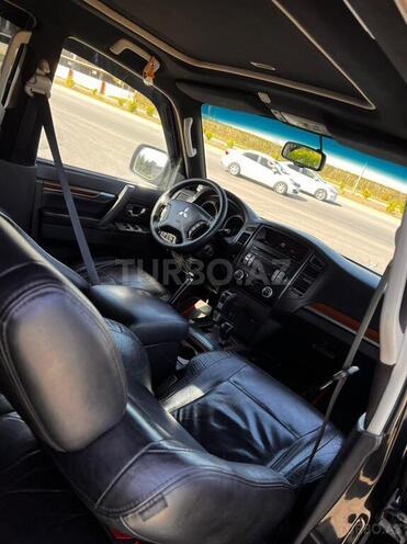Mitsubishi Pajero 2007, 185,000 km - 3.0 l - Bakı