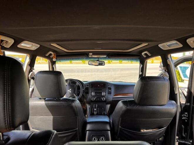 Mitsubishi Pajero 2007, 185,000 km - 3.0 l - Bakı