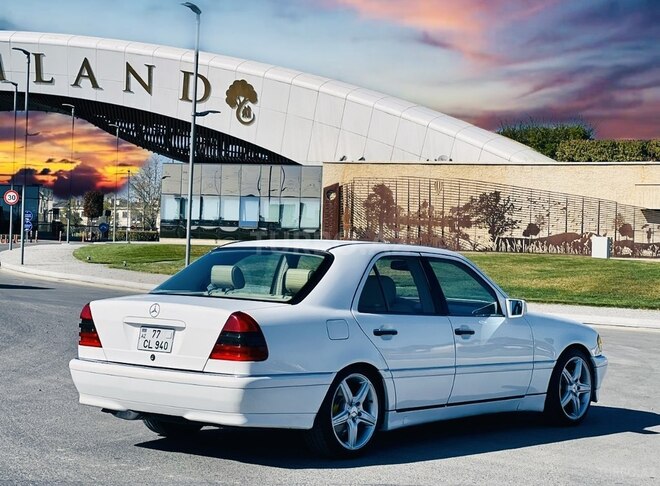 Mercedes C 230 1999, 175,000 km - 2.3 l - Bakı