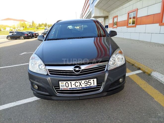 Opel Astra 2010, 157,000 km - 1.3 л - Bakı