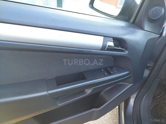 Opel Astra 2010, 157,000 km - 1.3 л - Bakı