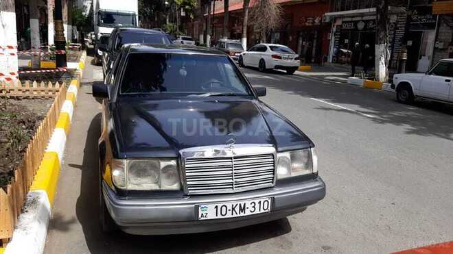 Mercedes E 230 1990, 500,000 km - 2.3 l - Zaqatala