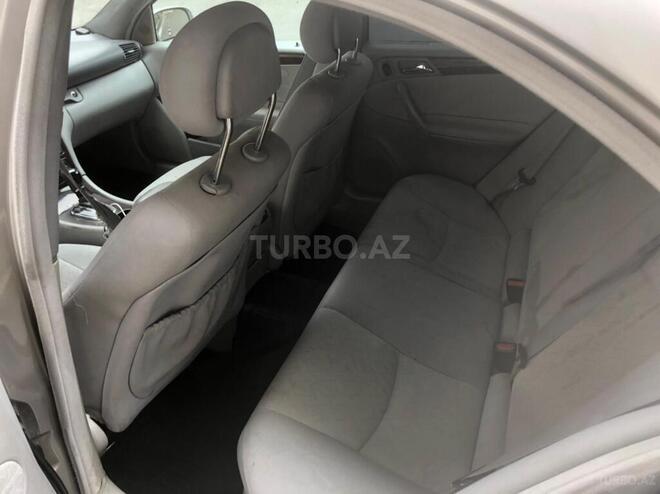 Mercedes C 220 2002, 240,000 km - 2.2 l - Bakı