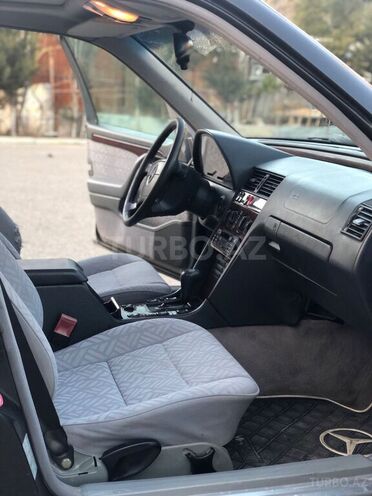 Mercedes C 220 1995, 312,600 km - 2.2 l - Bakı
