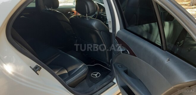 Mercedes E 220 2004, 382,145 km - 2.0 l - Sumqayıt