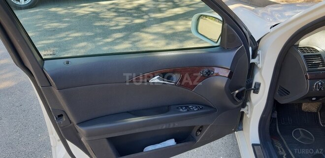 Mercedes E 220 2004, 382,145 km - 2.0 l - Sumqayıt