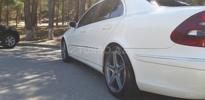 Mercedes E 220 2004, 382,145 km - 2.0 l - Sumqayıt