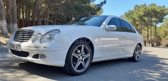 Mercedes E 220 2004, 382,145 km - 2.0 l - Sumqayıt