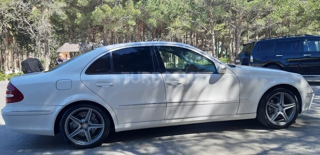 Mercedes E 220 2004, 382,145 km - 2.0 l - Sumqayıt