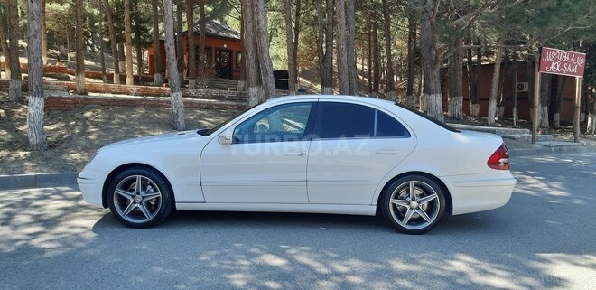 Mercedes E 220 2004, 382,145 km - 2.0 l - Sumqayıt