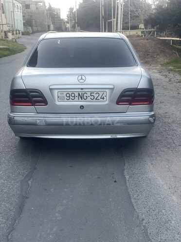 Mercedes E 220 1999, 370,000 km - 2.2 l - Bakı