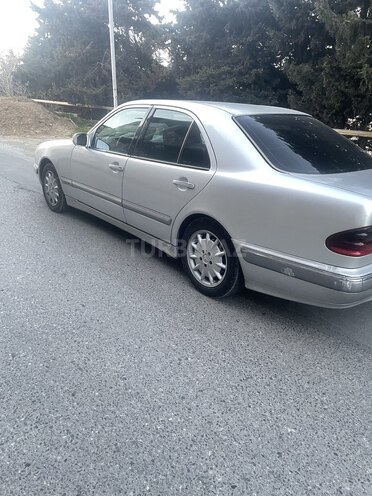 Mercedes E 220 1999, 370,000 km - 2.2 l - Bakı