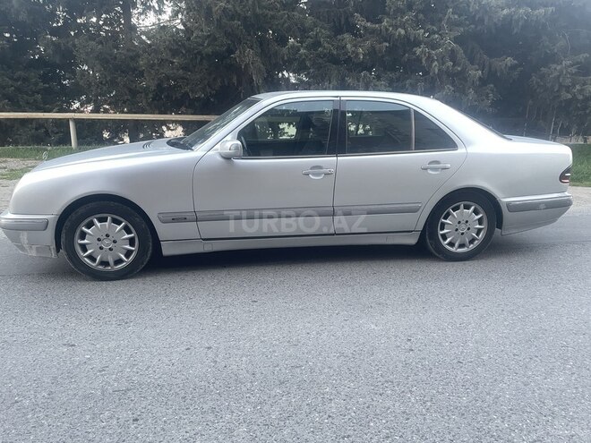 Mercedes E 220 1999, 370,000 km - 2.2 l - Bakı