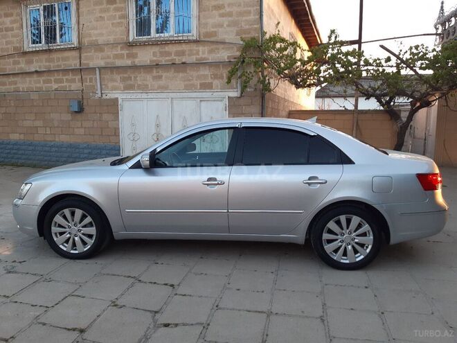 Hyundai Sonata 2008, 88,800 km - 2.0 l - Salyan