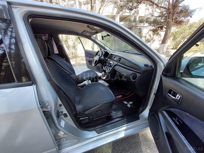 Mitsubishi Airtrek 2003, 215,000 km - 2.0 l - Sumqayıt