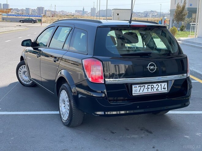Opel Astra 2010, 174,000 km - 1.4 l - Bakı