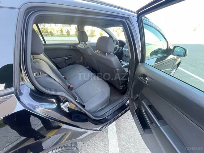 Opel Astra 2010, 174,000 km - 1.4 l - Bakı