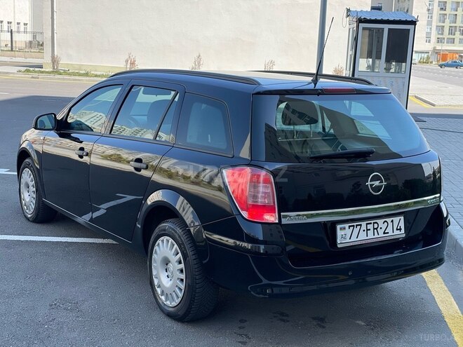 Opel Astra 2010, 174,000 km - 1.4 l - Bakı