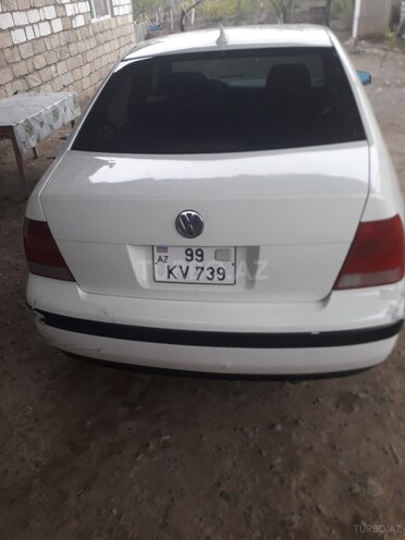 Volkswagen Polo 2002, 250,000 km - 1.8 l - Ağstafa