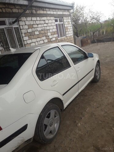 Volkswagen Polo 2002, 250,000 km - 1.8 l - Ağstafa