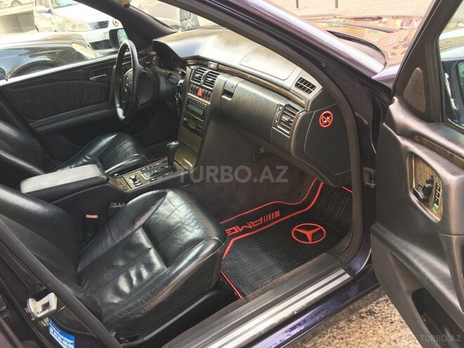 Mercedes E 320 1996, 241,041 km - 3.2 л - Sumqayıt
