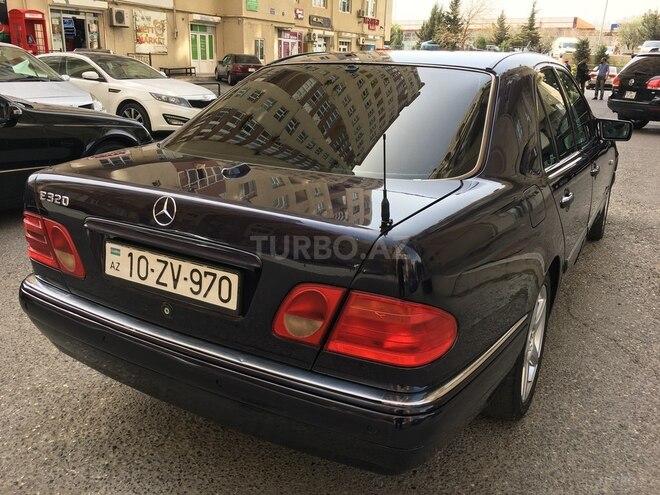 Mercedes E 320 1996, 241,041 km - 3.2 л - Sumqayıt