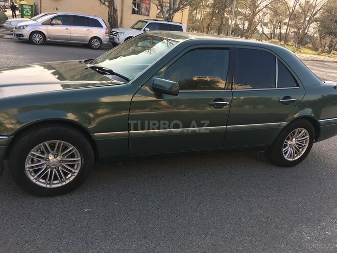 Mercedes C 220 1994, 241,041 km - 2.2 л - Sumqayıt