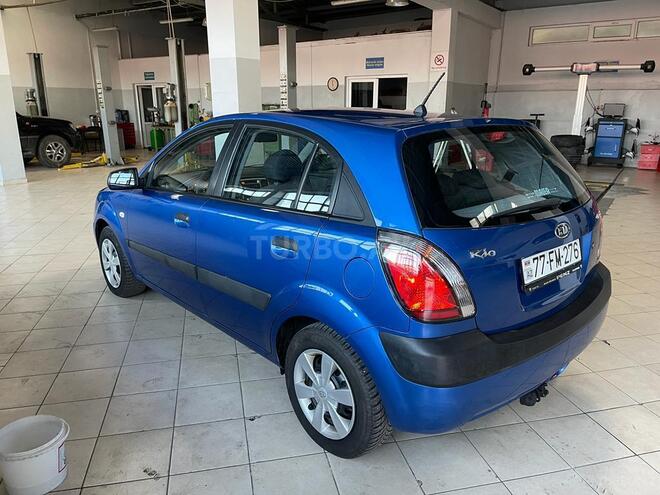 Kia Rio 2005, 220,000 km - 1.5 l - Salyan