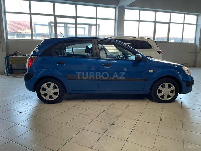 Kia Rio 2005, 220,000 km - 1.5 l - Salyan