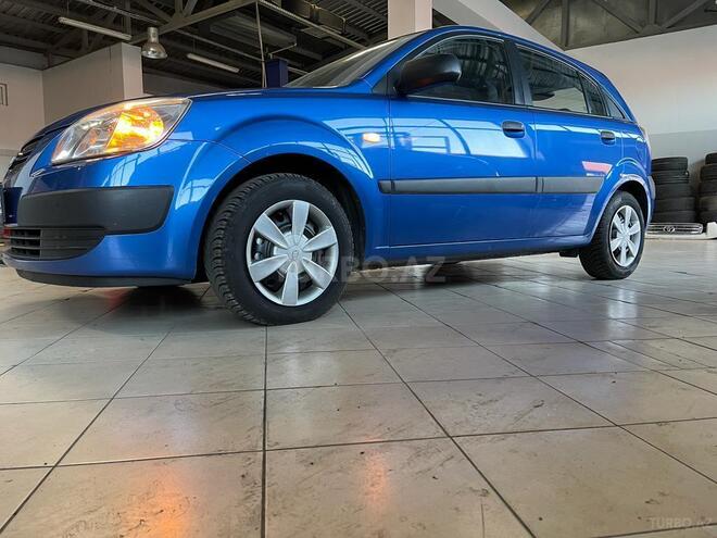 Kia Rio 2005, 220,000 km - 1.5 l - Salyan
