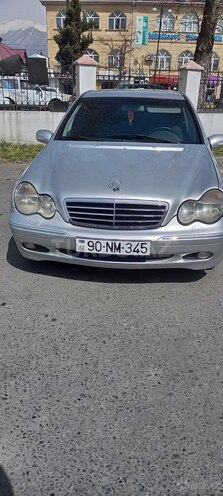 Mercedes C 220 2001, 444,386 km - 2.2 l - Zaqatala