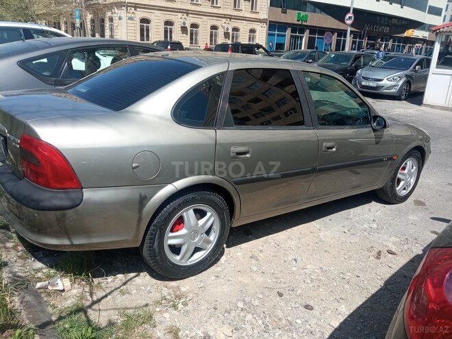 Opel Vectra 1998, 460,000 km - 1.8 л - Bakı