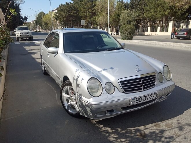 Mercedes E 280 1999, 215,000 km - 2.8 l - Sumqayıt