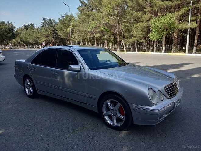 Mercedes E 280 1999, 215,000 km - 2.8 l - Sumqayıt