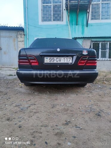 Mercedes E 270 2001, 595,000 km - 2.7 l - Bakı