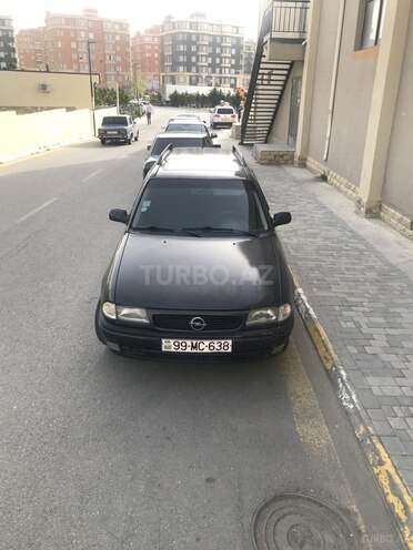 Opel Astra 1996, 370,000 km - 1.6 л - Bakı