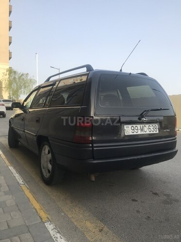 Opel Astra 1996, 370,000 km - 1.6 л - Bakı