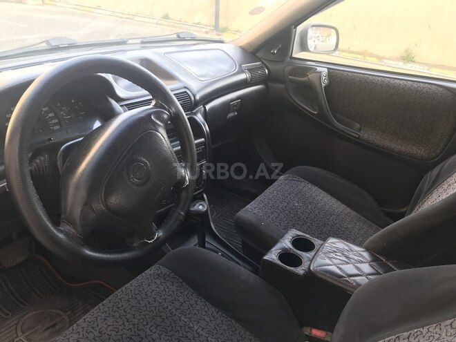Opel Astra 1996, 370,000 km - 1.6 л - Bakı