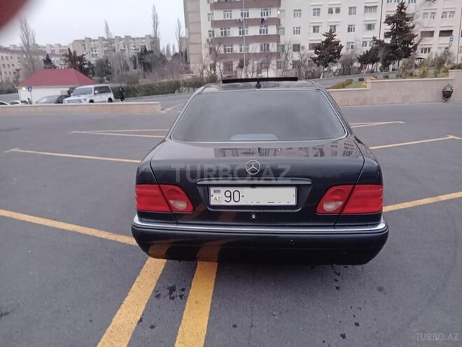 Mercedes E 280 1999, 290,495 km - 2.8 l - Bakı