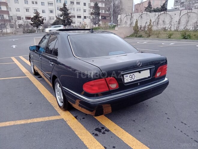 Mercedes E 280 1999, 290,495 km - 2.8 l - Bakı